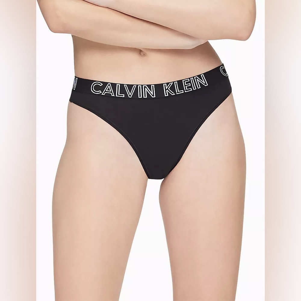 NEW Calvin Klein Women’s Ultimate Cotton Thong - Size SMALL Black Panties Tanga